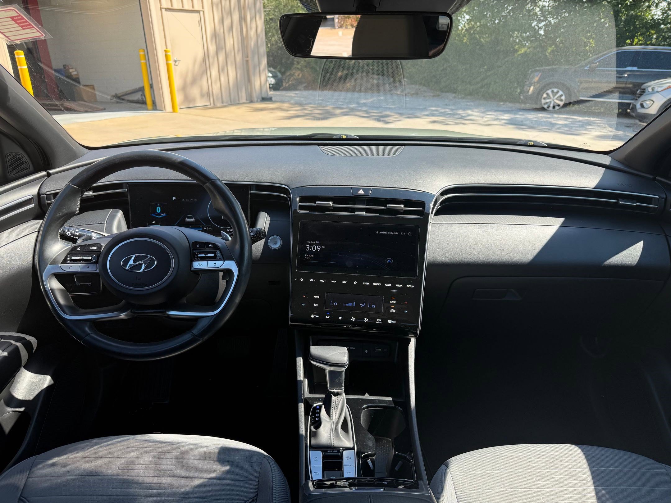 2023 Hyundai Santa Cruz SEL Premium photo 12