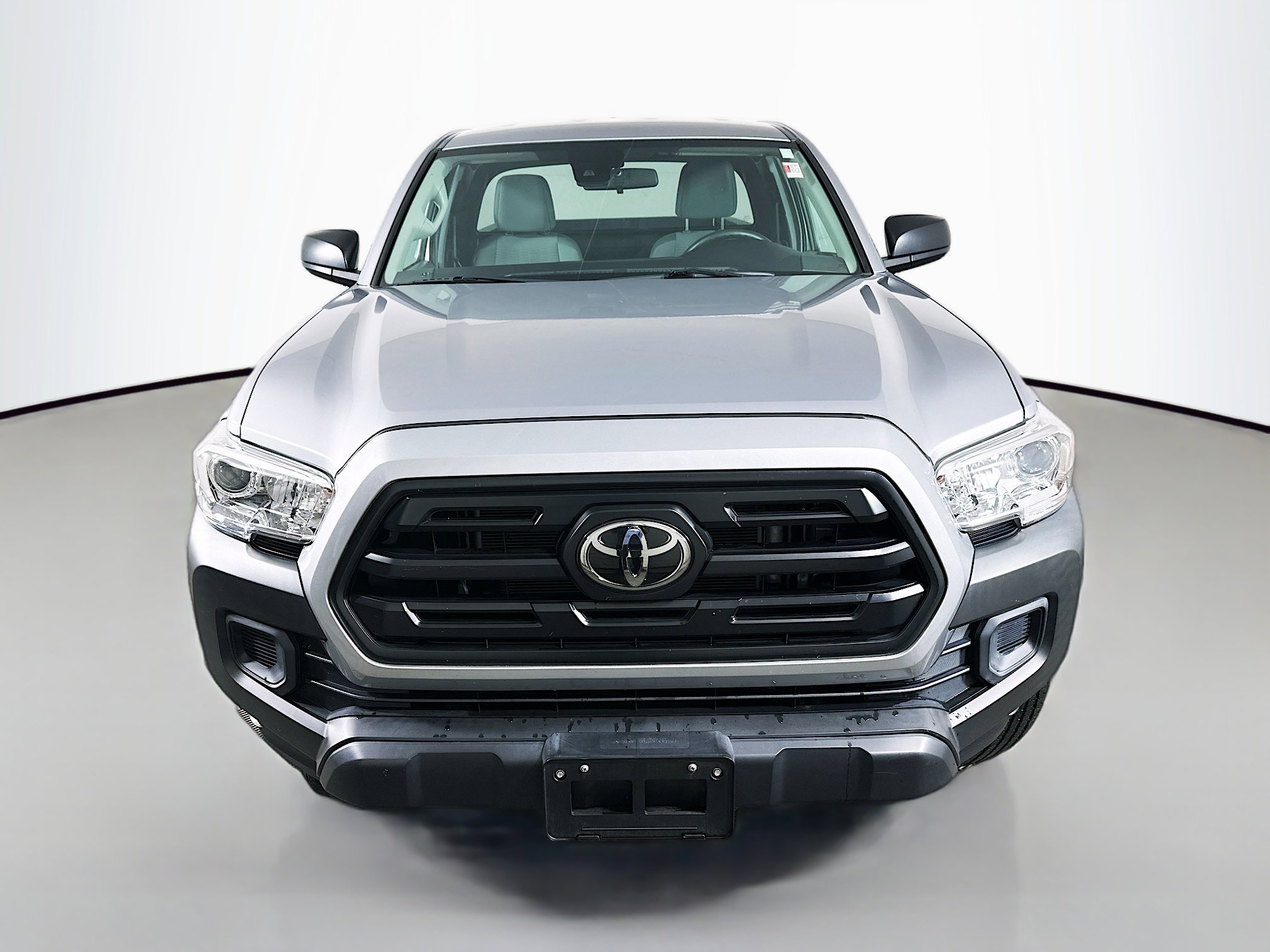 2019 Toyota Tacoma SR 4x4 photo 2