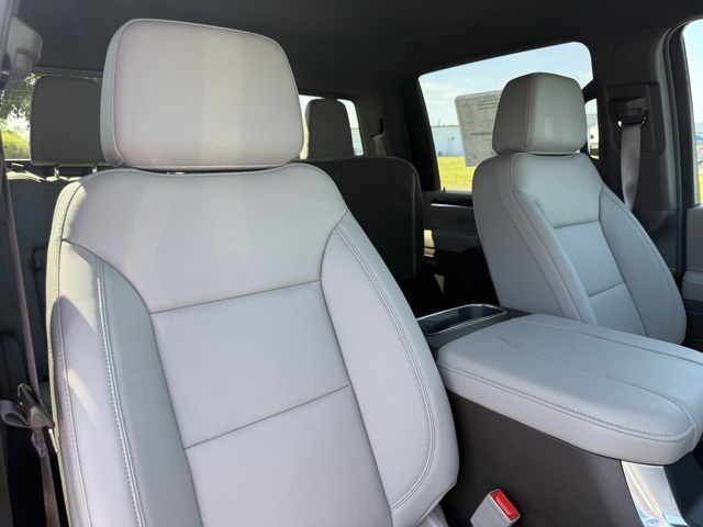 2025 Chevrolet Silverado 2500HD LT photo 9