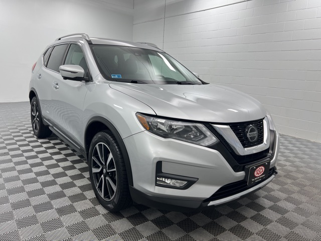 2019 Nissan Rogue SL's photo