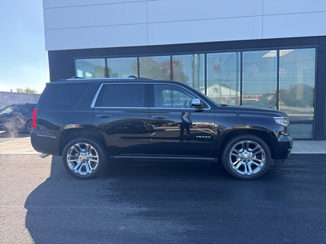 2020 Chevrolet Tahoe Premier photo 2
