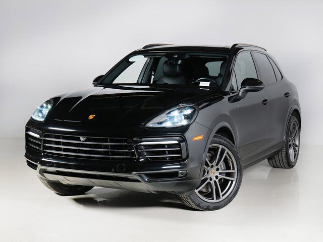 2023 Porsche Cayenne Base's photo