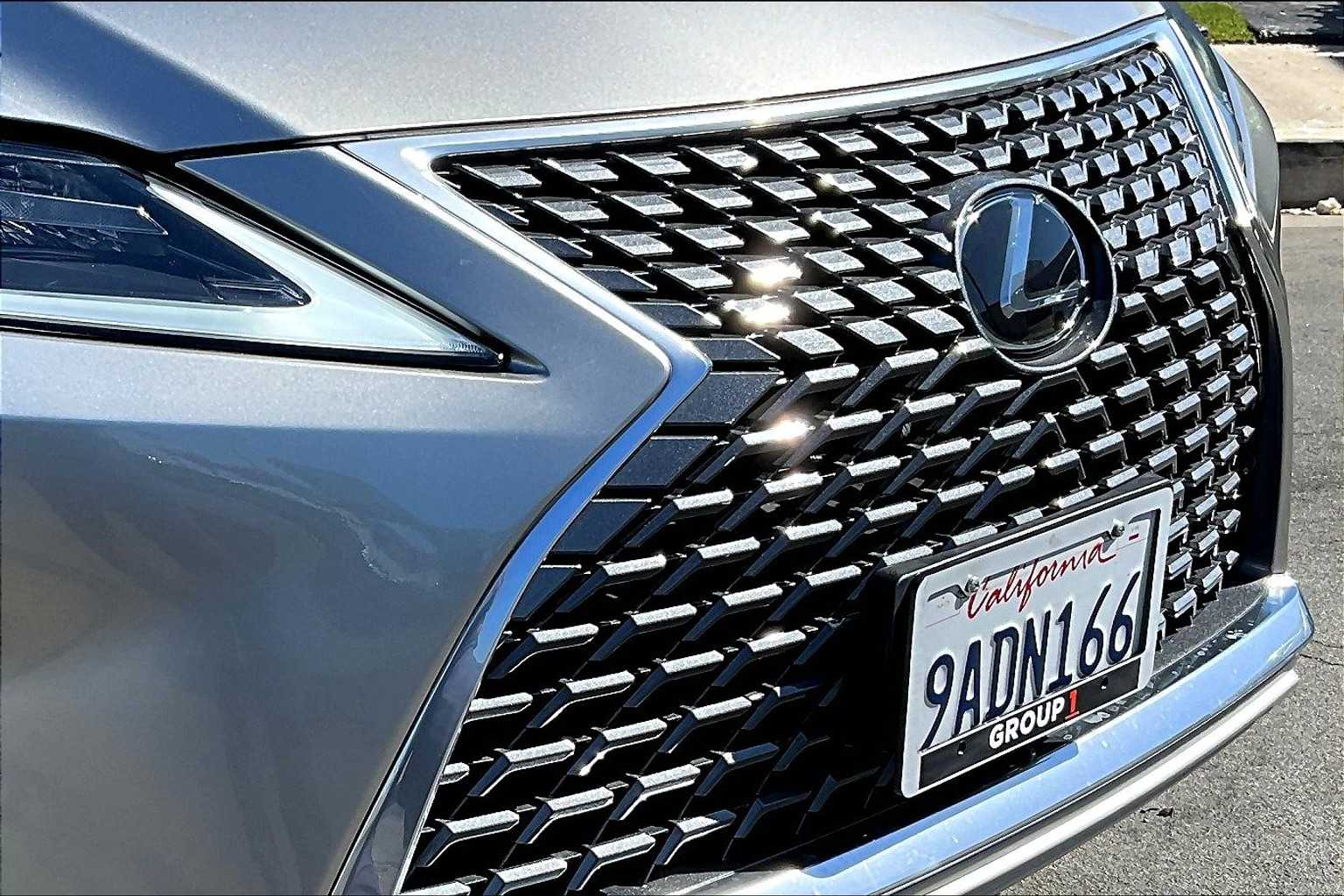 2022 Lexus RX photo 29