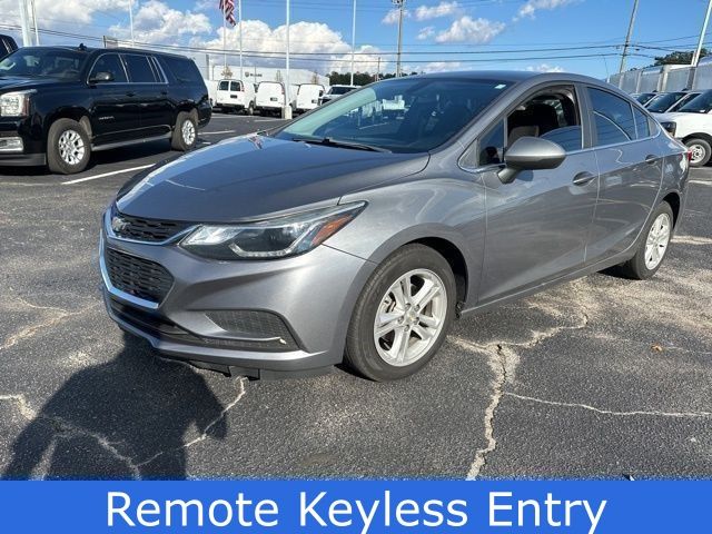 2018 Chevrolet Cruze LT photo 4