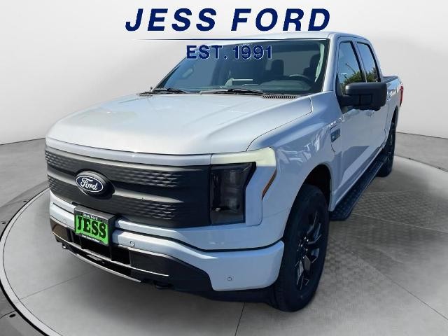 2025 Ford F-150 Lightning Flash's photo