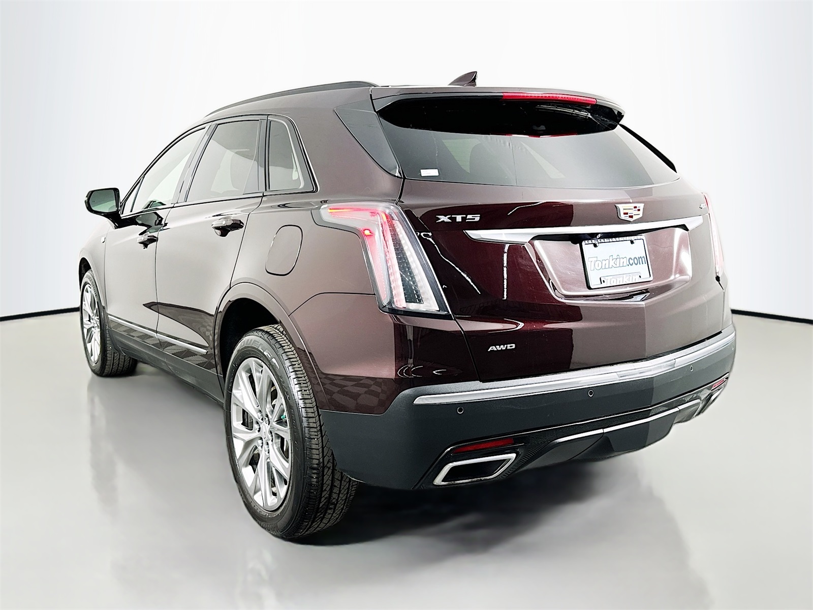 2021 Cadillac XT5 Sport photo 2