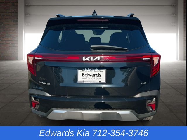 2024 Kia Seltos SX photo 3