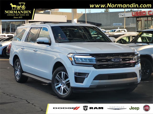 2024 Ford Expedition Limited's photo