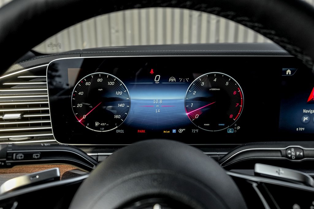 2025 Mercedes Benz GLS 450 4MATIC photo 11