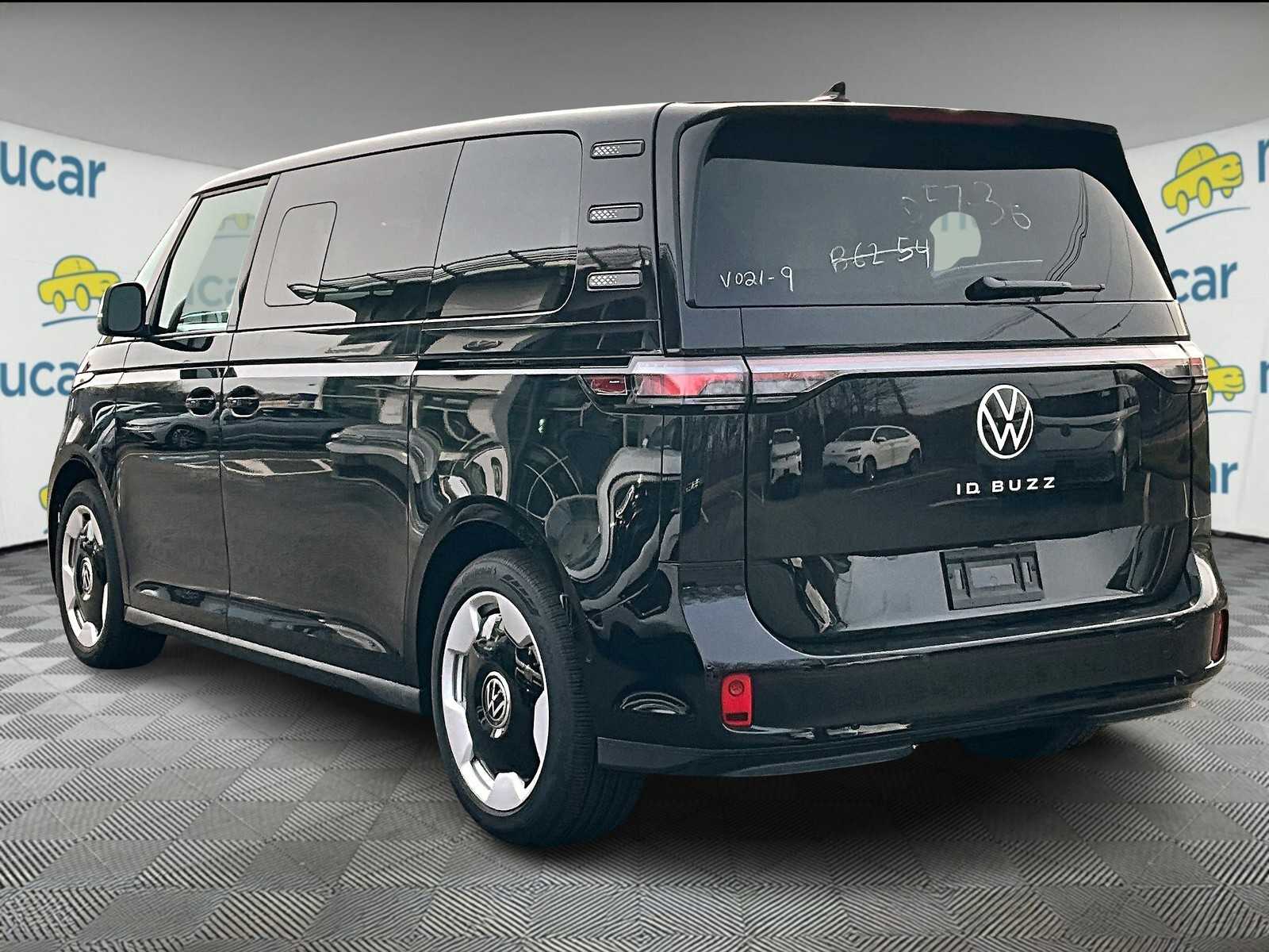 2025 Volkswagen ID. Buzz Pro S photo 4