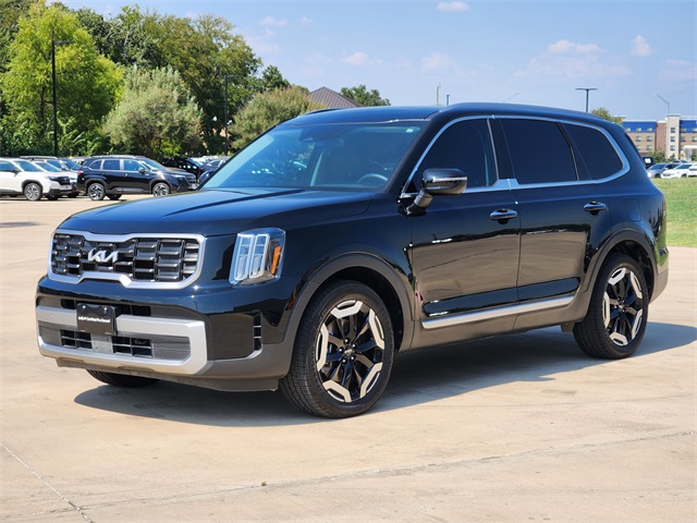 2023 Kia Telluride S photo 3