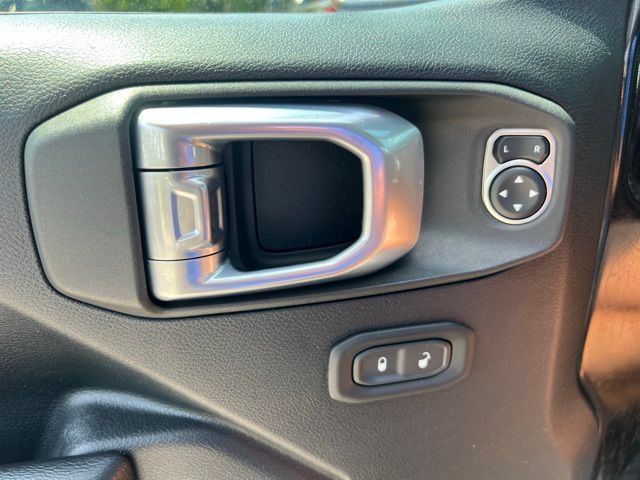 2021 Jeep Wrangler Unlimited Rubicon photo 16