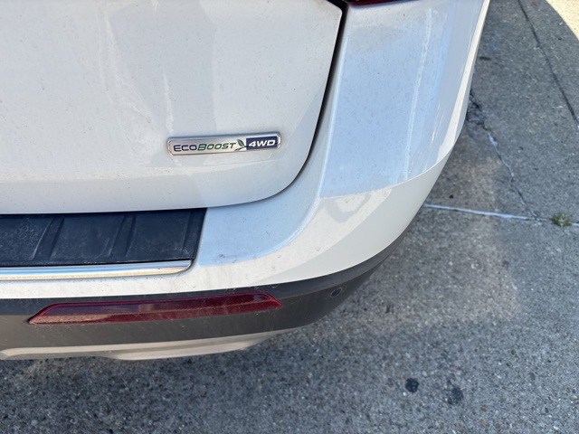 2020 Ford Explorer Platinum photo 4
