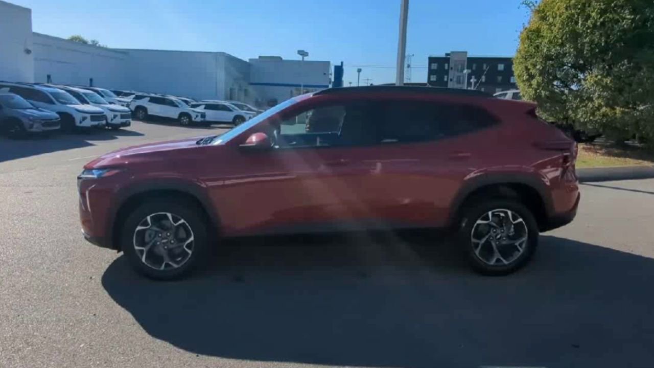 2026 Chevrolet Trax LT photo 4