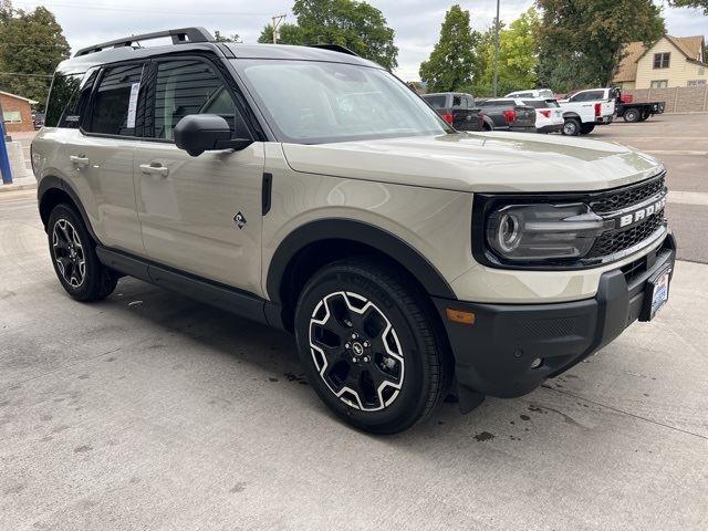 2025 Ford Bronco Sport Outer Banks photo 3