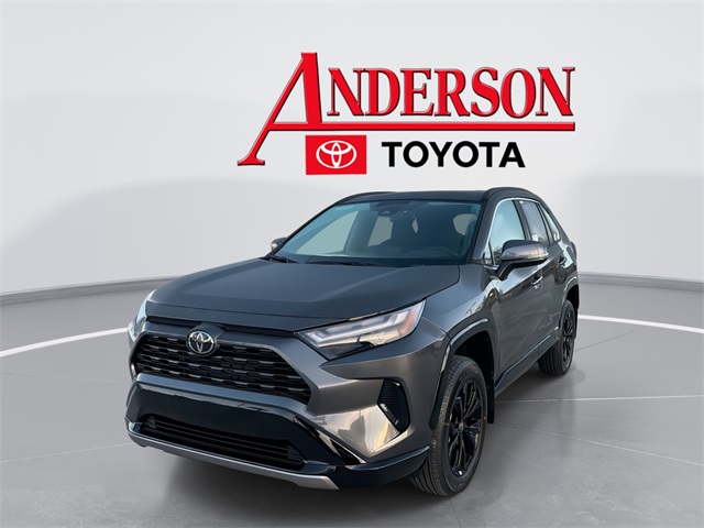 2025 Toyota RAV4 SE's photo