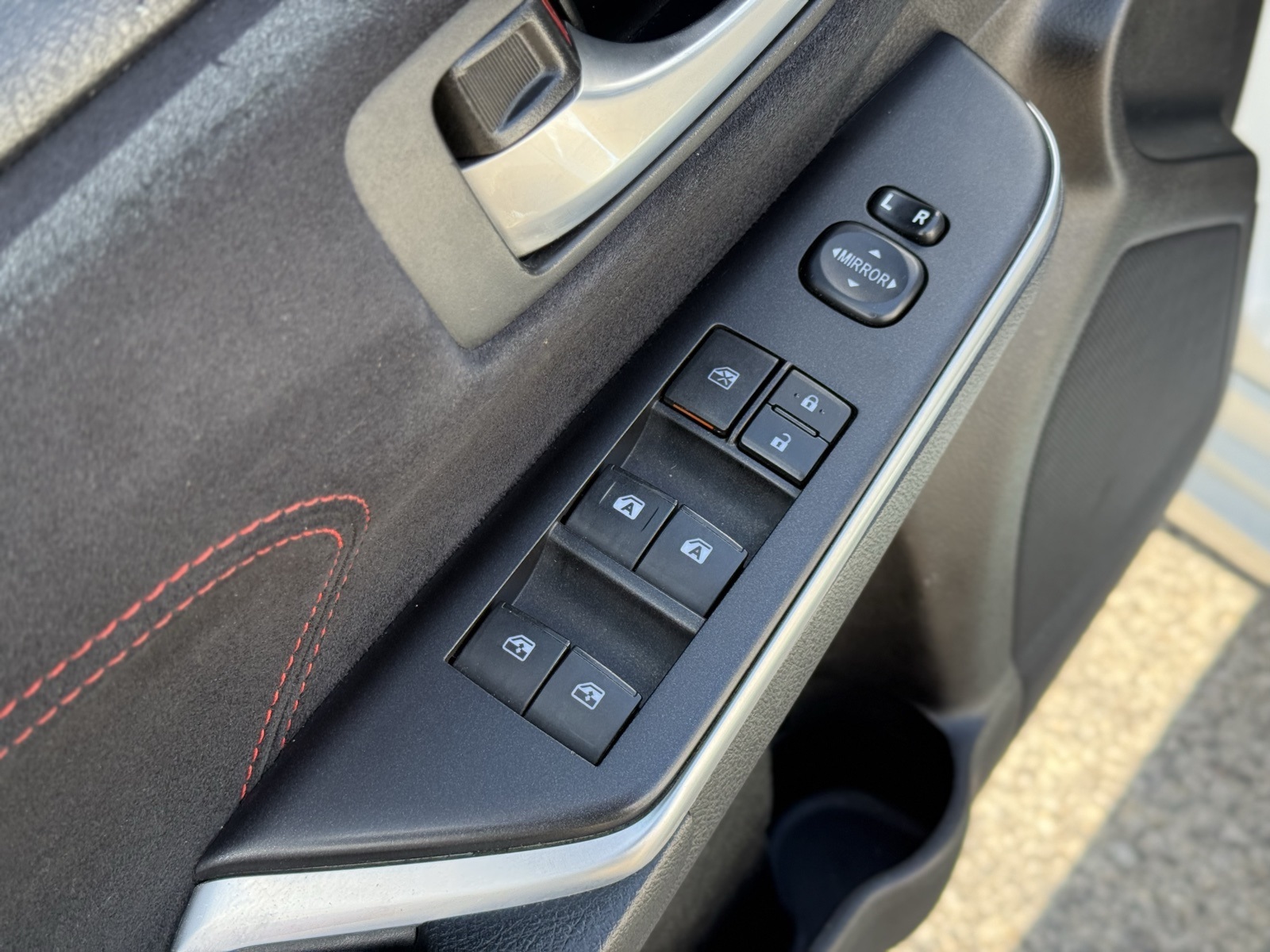 2015 Toyota Camry XSE photo 11