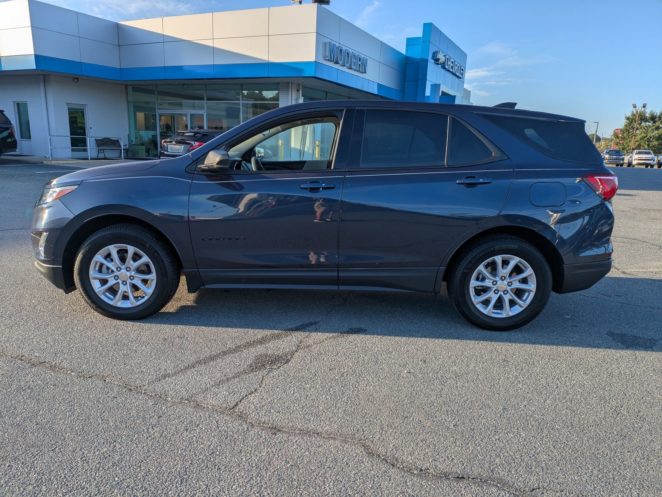 2019 Chevrolet Equinox LS photo 7