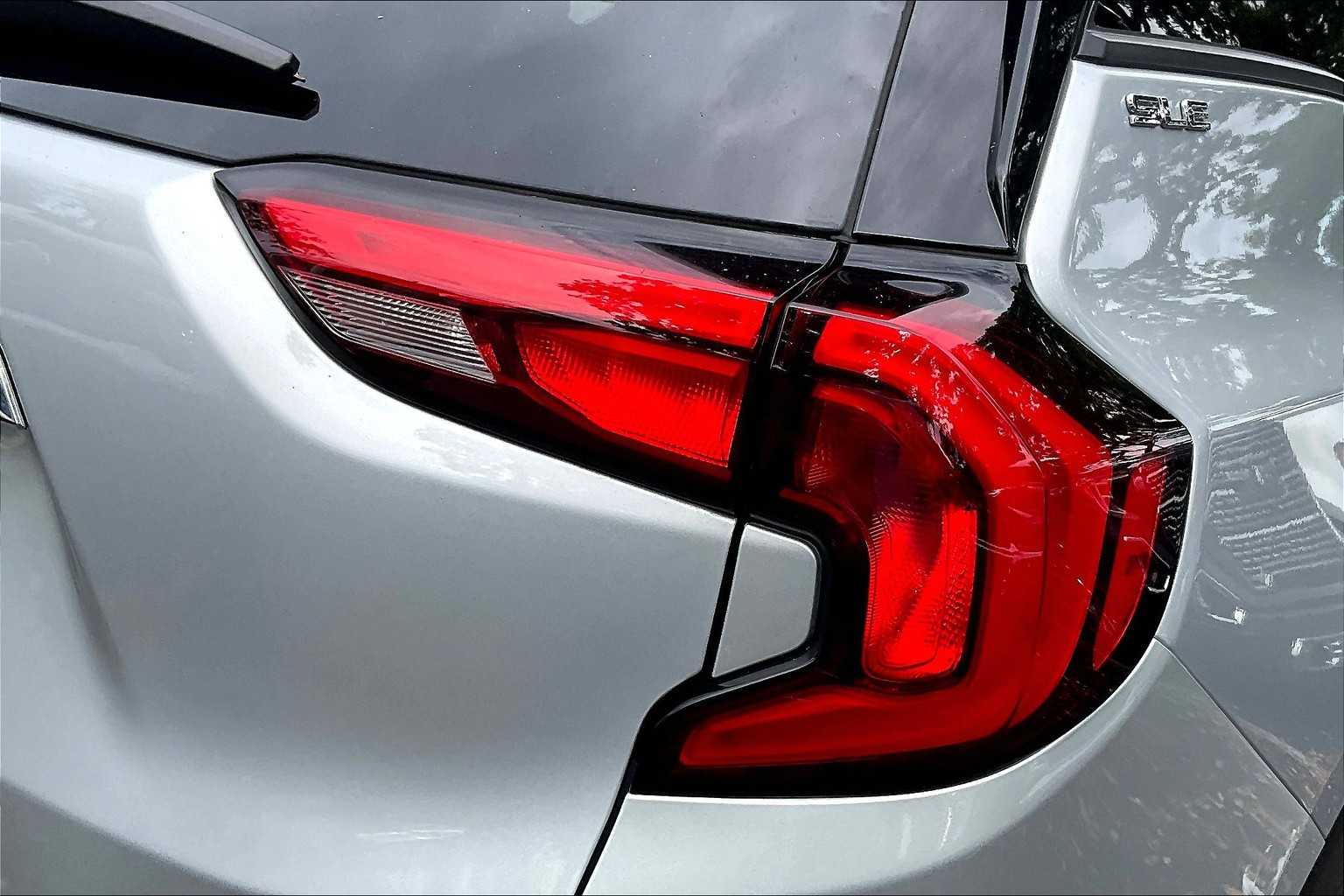 2020 Gmc Terrain SLE photo 23