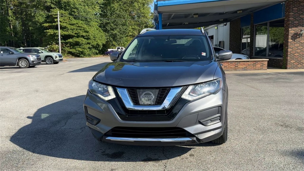 2017 Nissan Rogue SV photo 4