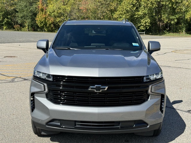2024 Chevrolet Suburban RST photo 2