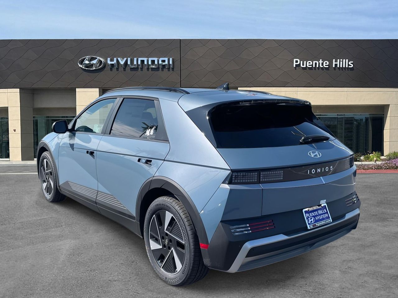 2025 Hyundai Ioniq 5 SEL photo 3