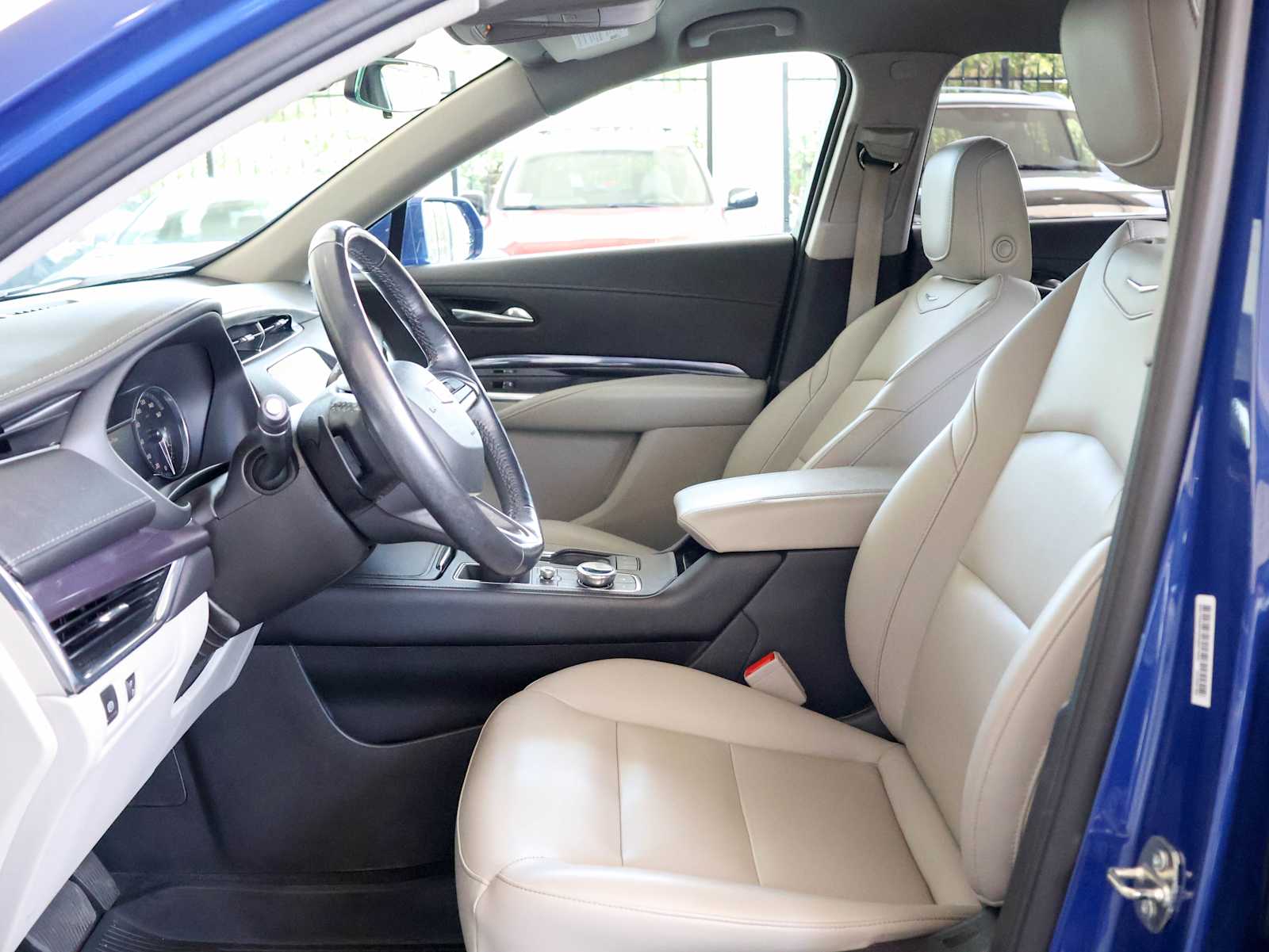 2021 Cadillac XT4 Luxury photo 7