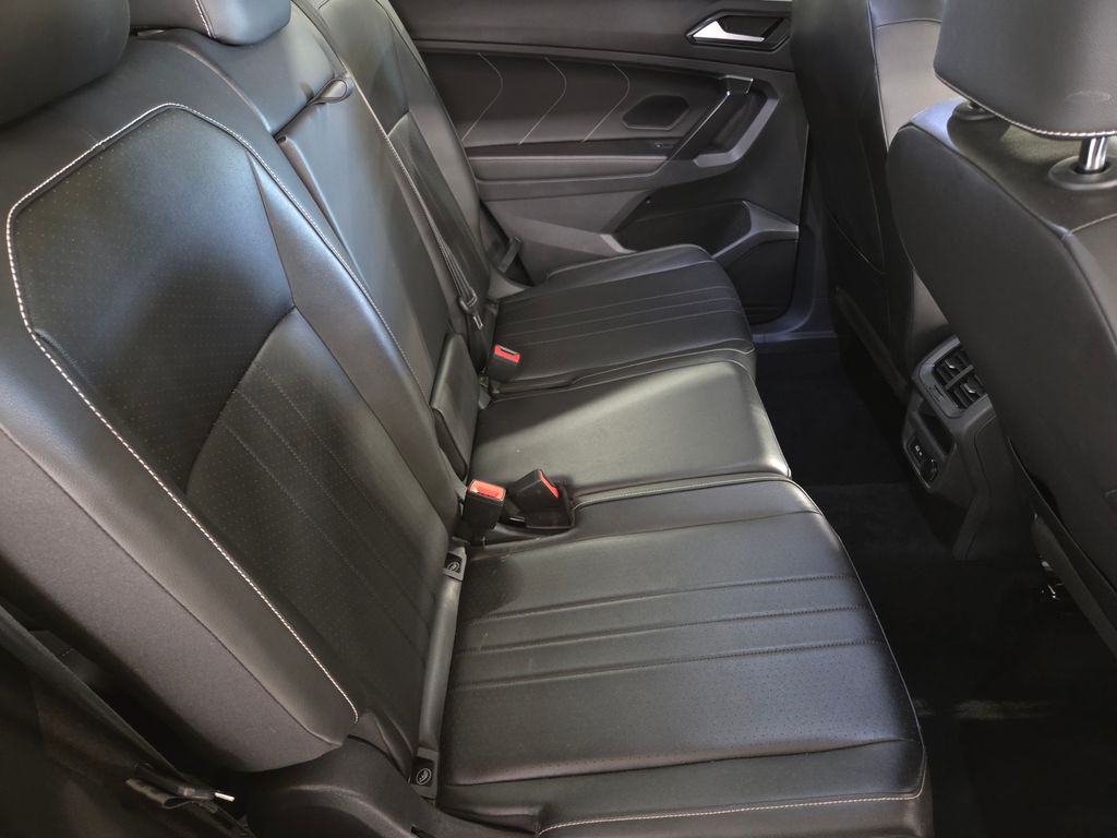 2024 Volkswagen Tiguan SE Wolfsburg Edition photo 15