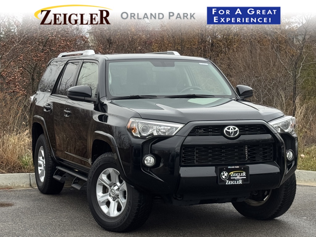 2018 Toyota 4Runner SR5's photo