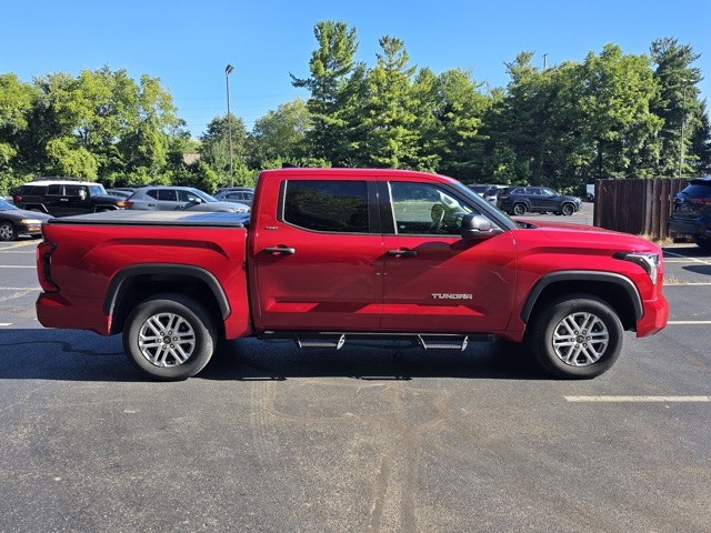 2022 Toyota Tundra SR5 photo 9