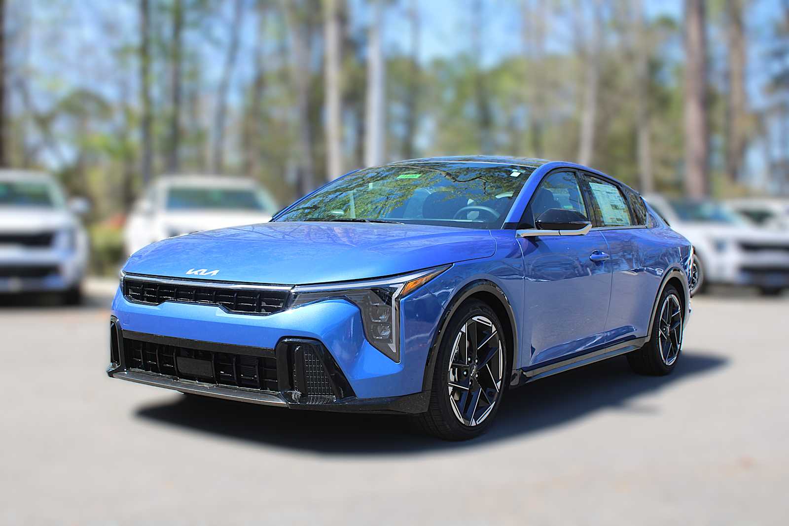 2025 Kia K4 GT-Line photo 2