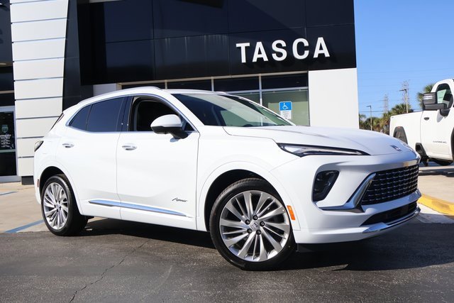 2026 Buick Envision Avenir's photo