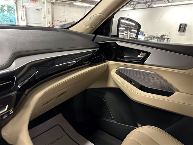 2023 Acura MDX SH-AWD photo 31