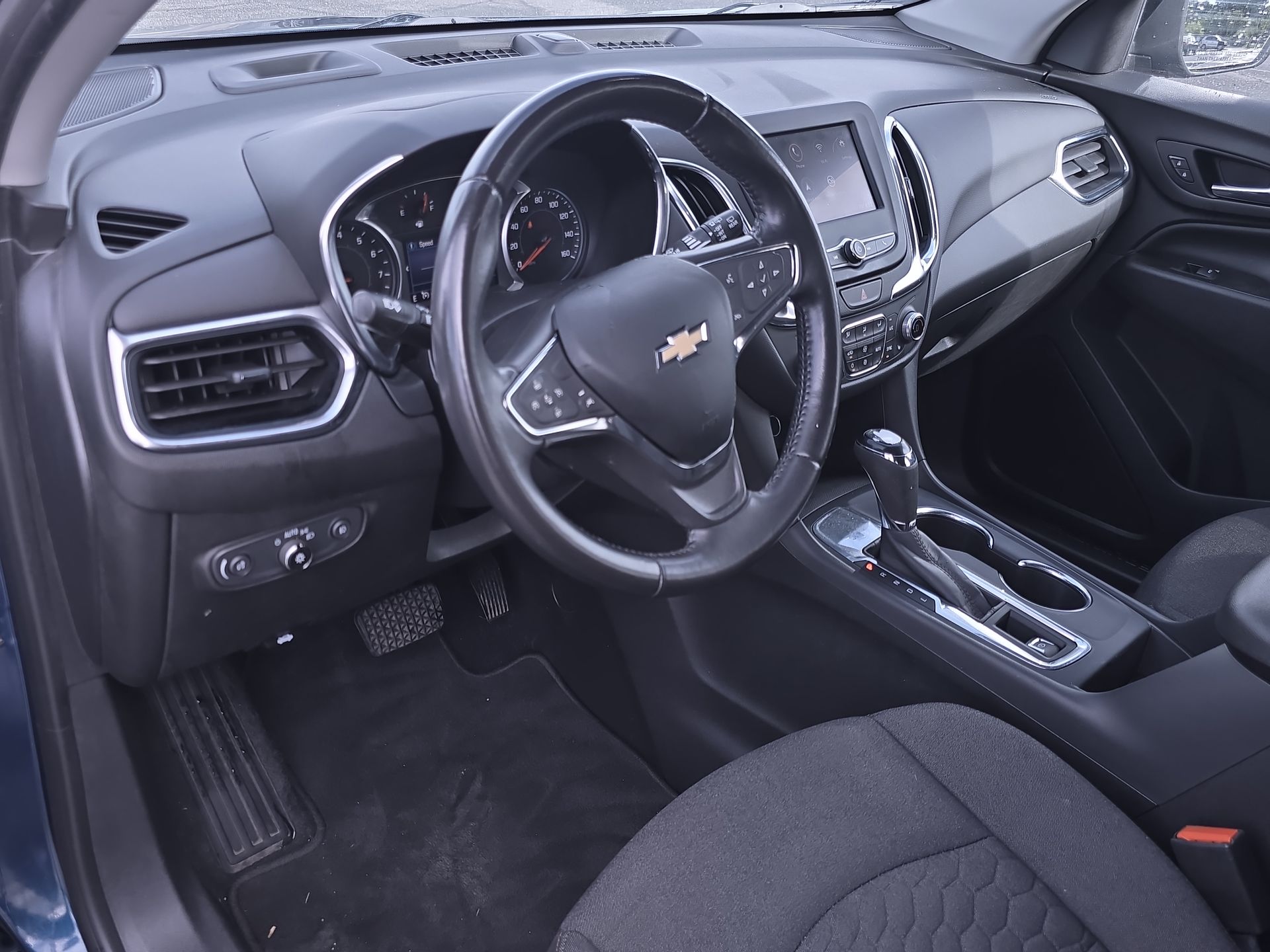 2021 Chevrolet Equinox LT photo 10