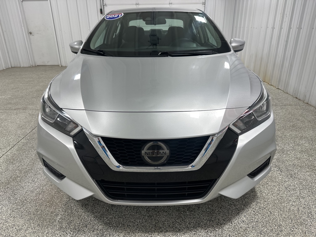 2021 Nissan Versa 1.6 SV photo 4