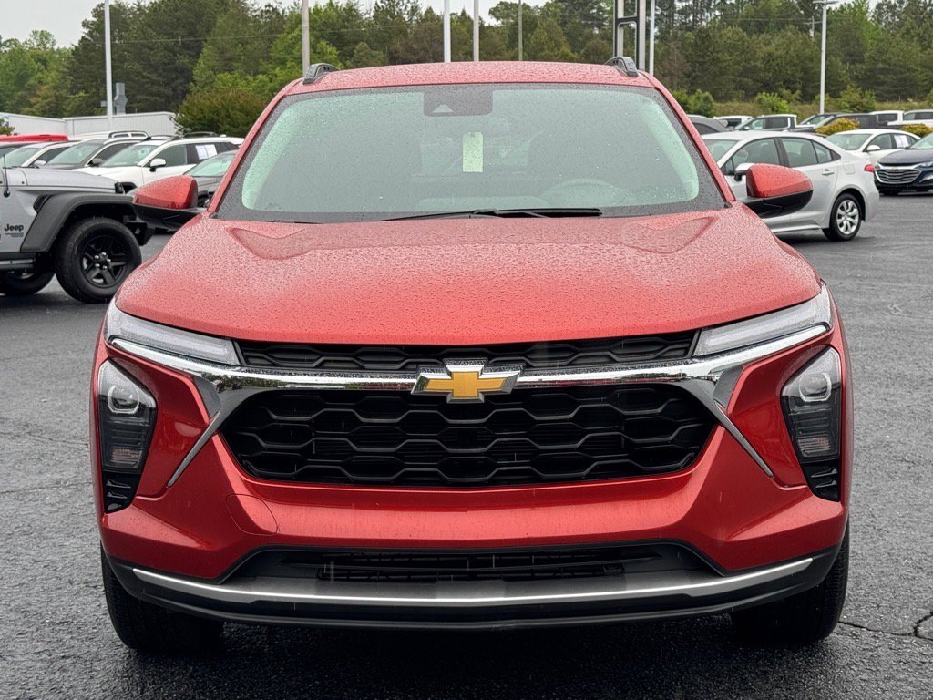 2024 Chevrolet Trax LT photo 8