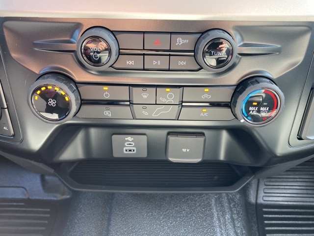 2025 Ford F-250 XL photo 6