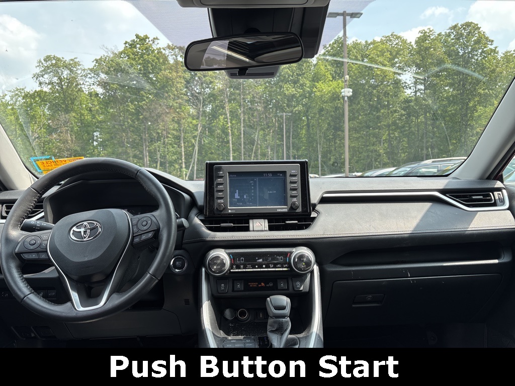 Used 2022 Toyota RAV4 XLE with VIN 2T3P1RFV5NW319092 for sale in Kansas City