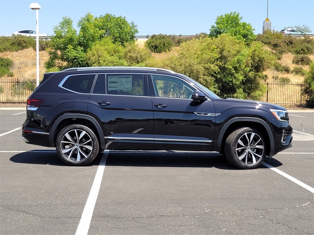 2025 Volkswagen Atlas SEL Premium R-Line photo 4