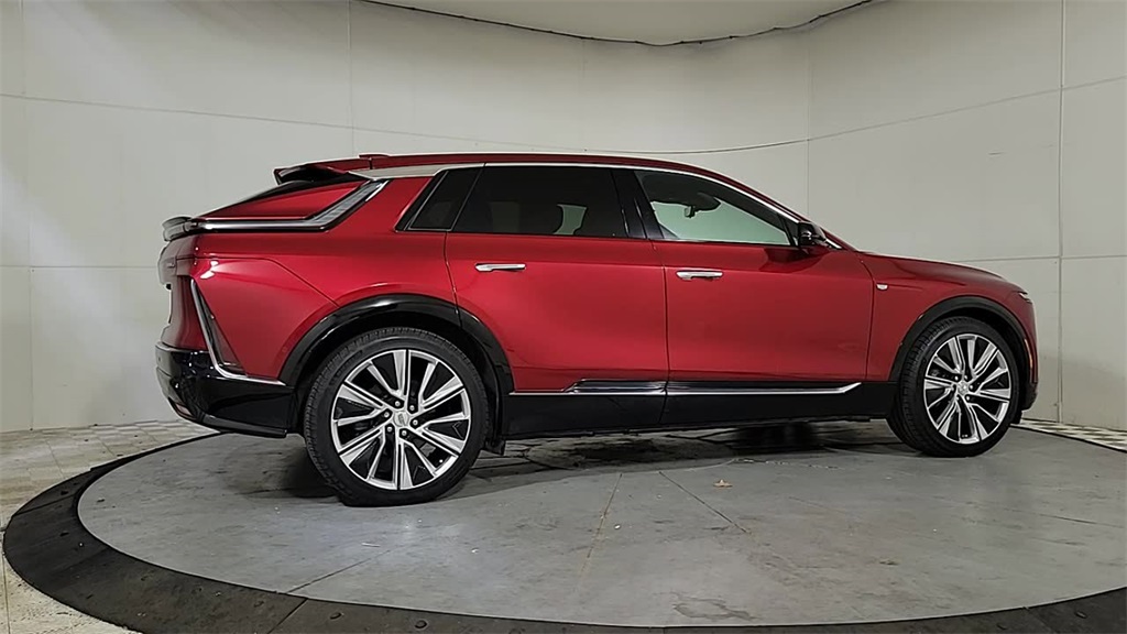 2024 CADILLAC LYRIQ - Image 8