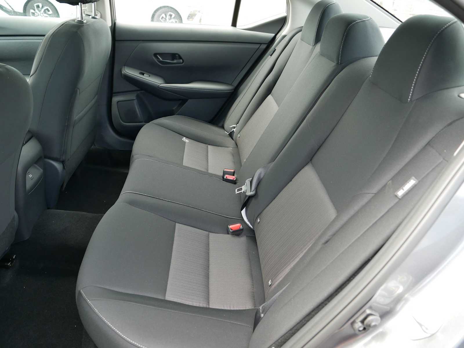2025 Nissan Sentra SV photo 12