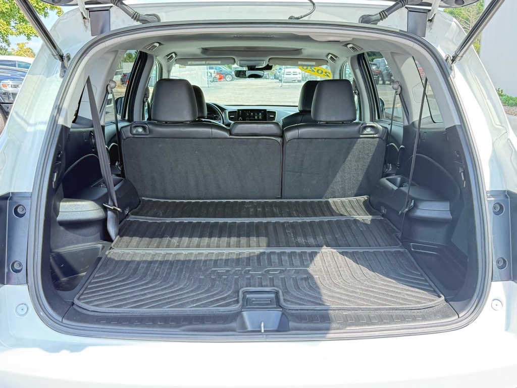 2020 Honda Pilot EX-L photo 13