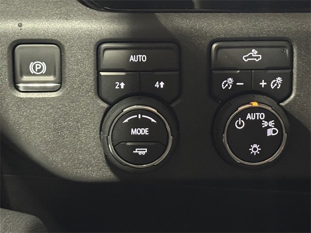 2025 Chevrolet Silverado 1500 LT photo 24