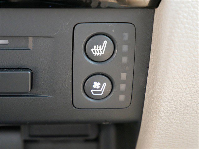 2016 Honda Pilot Elite photo 26