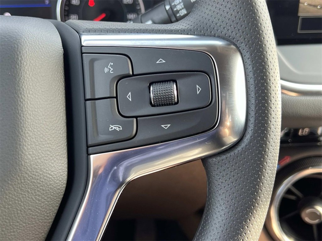 2025 Chevrolet Blazer 2LT photo 17