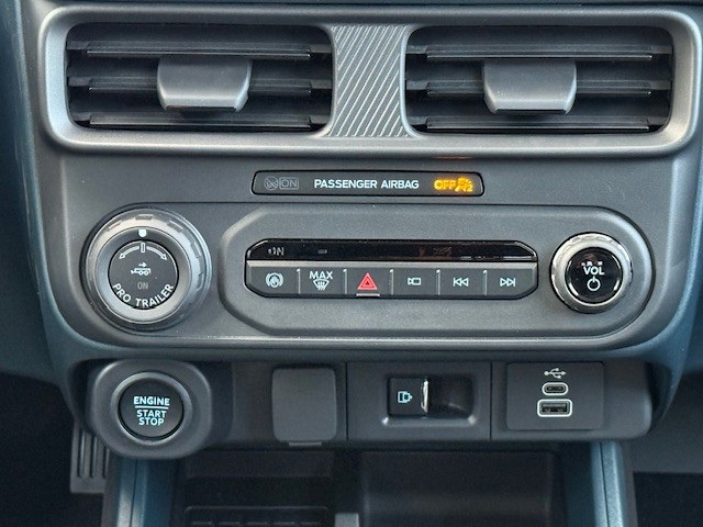 2025 Ford Maverick Lariat photo 20
