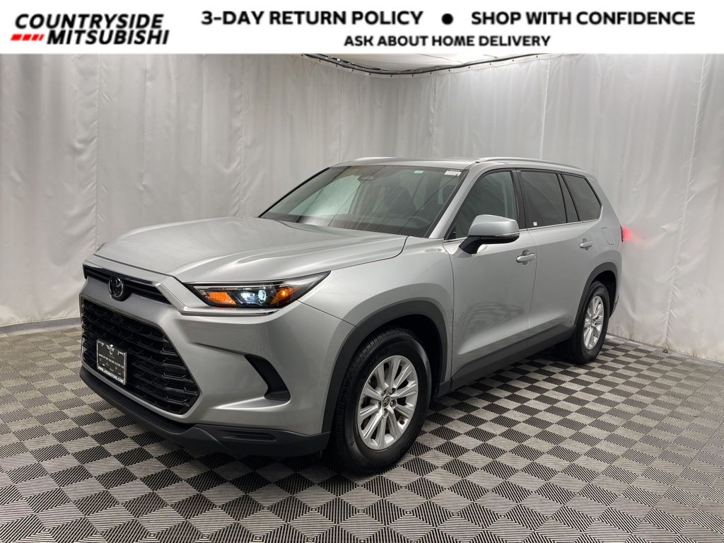 2025 Toyota Grand Highlander XLE's photo