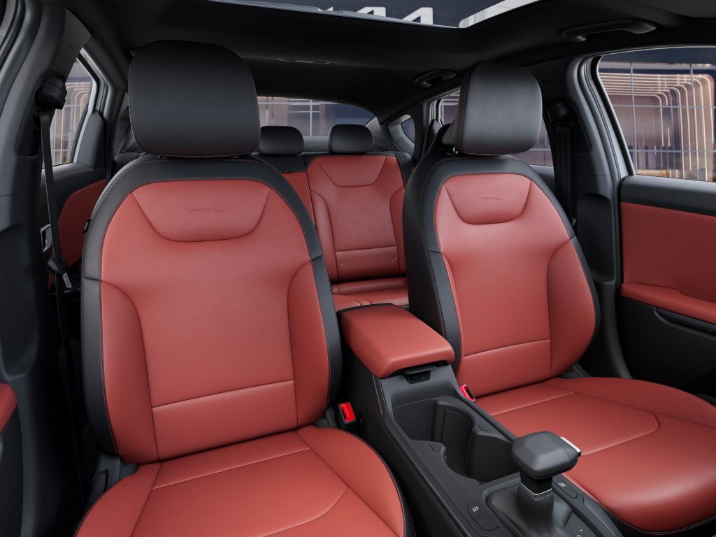 2025 Kia K4 GT-Line photo 15