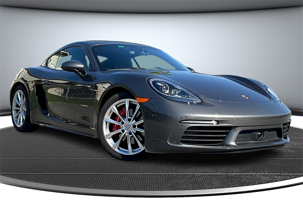 2025 Porsche Cayman S photo 3