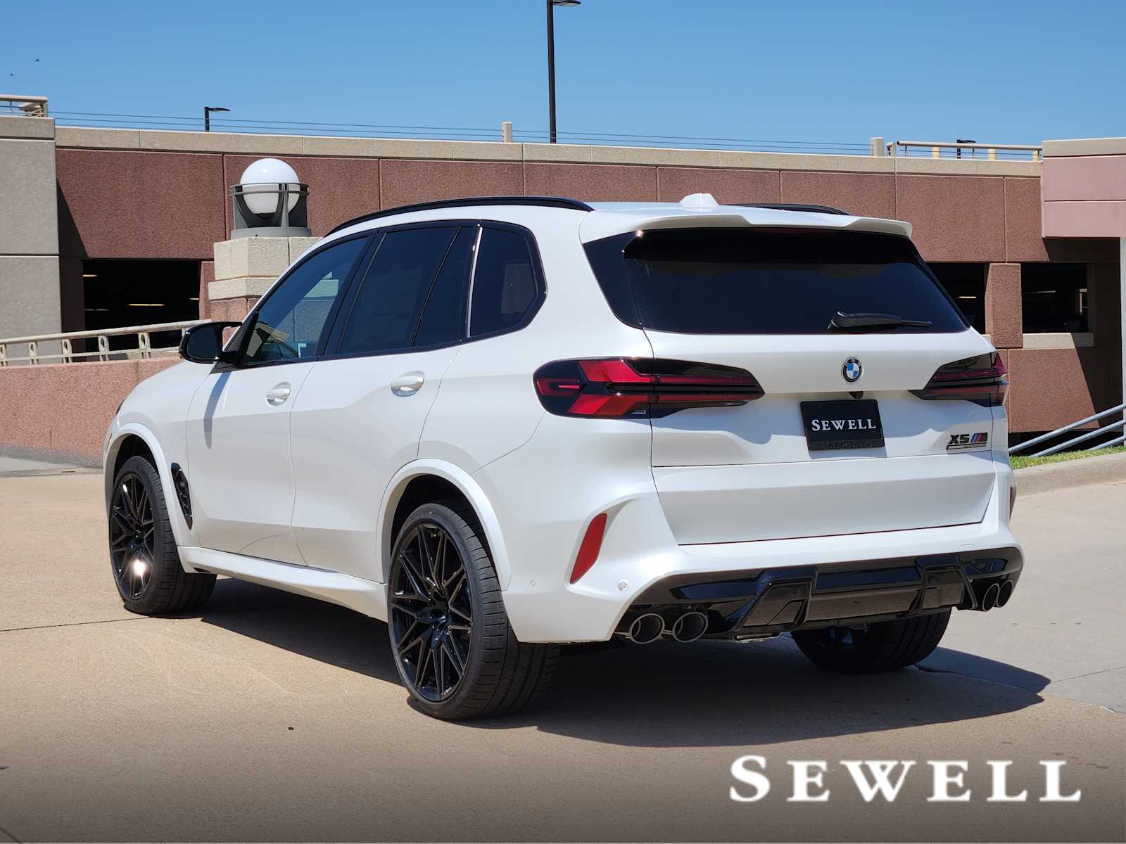 2026 Bmw X5 X5 M Competition photo 3